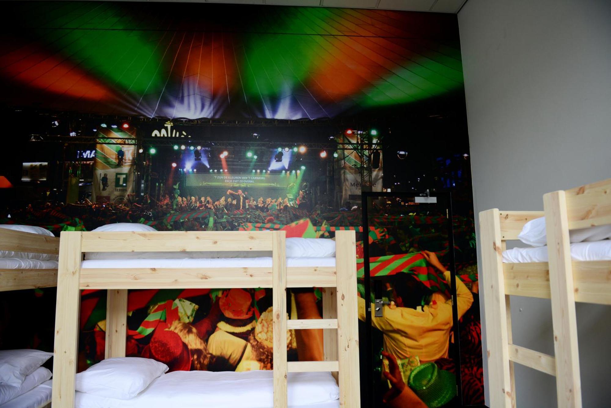 Hostel Roots 提耳堡 外观 照片