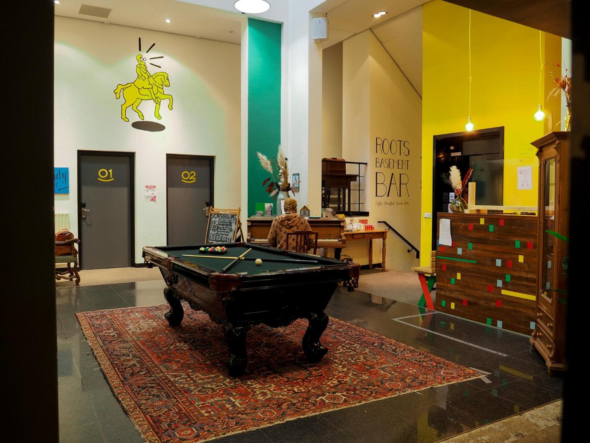 Hostel Roots 提耳堡 外观 照片