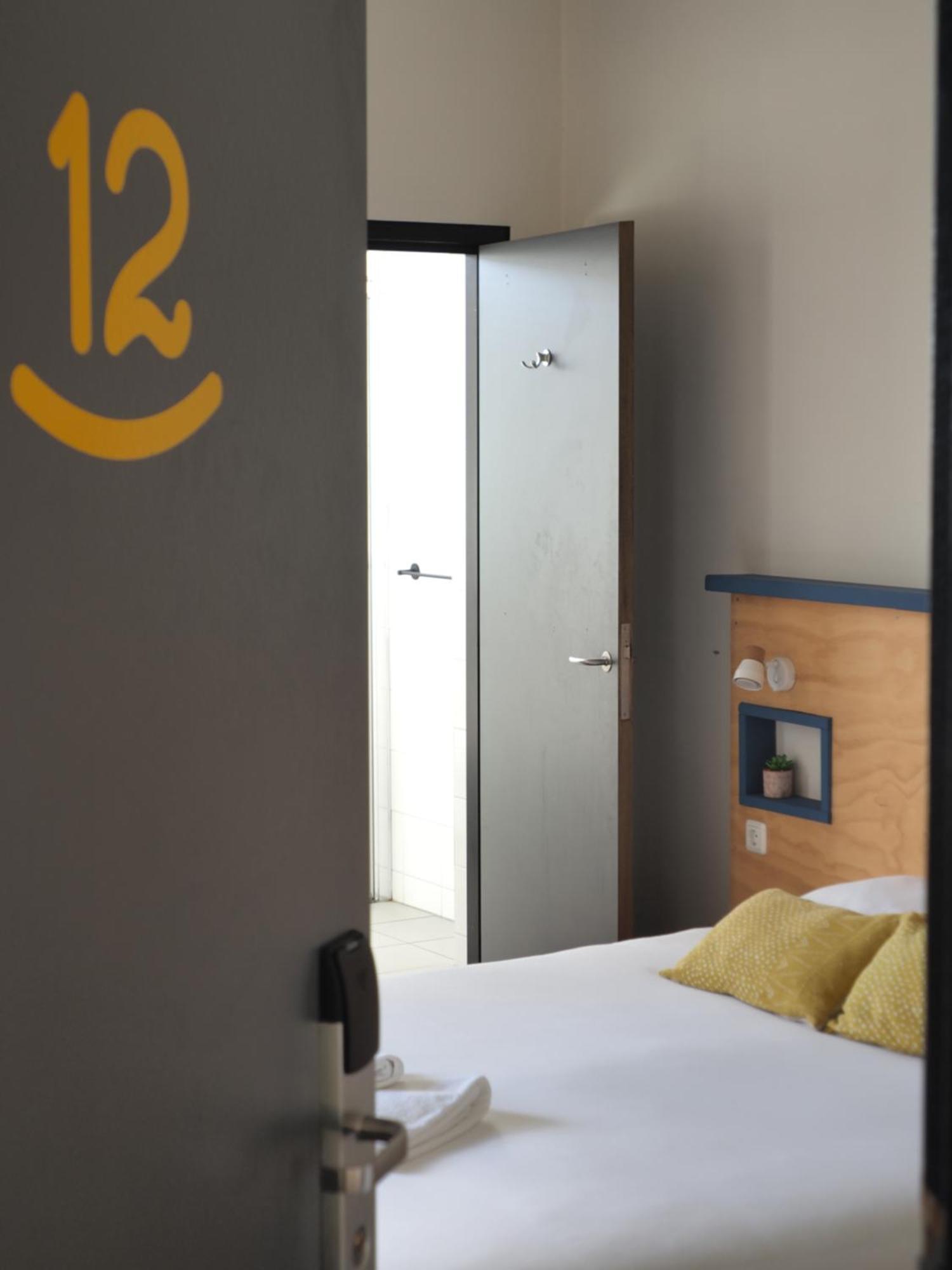 Hostel Roots 提耳堡 外观 照片