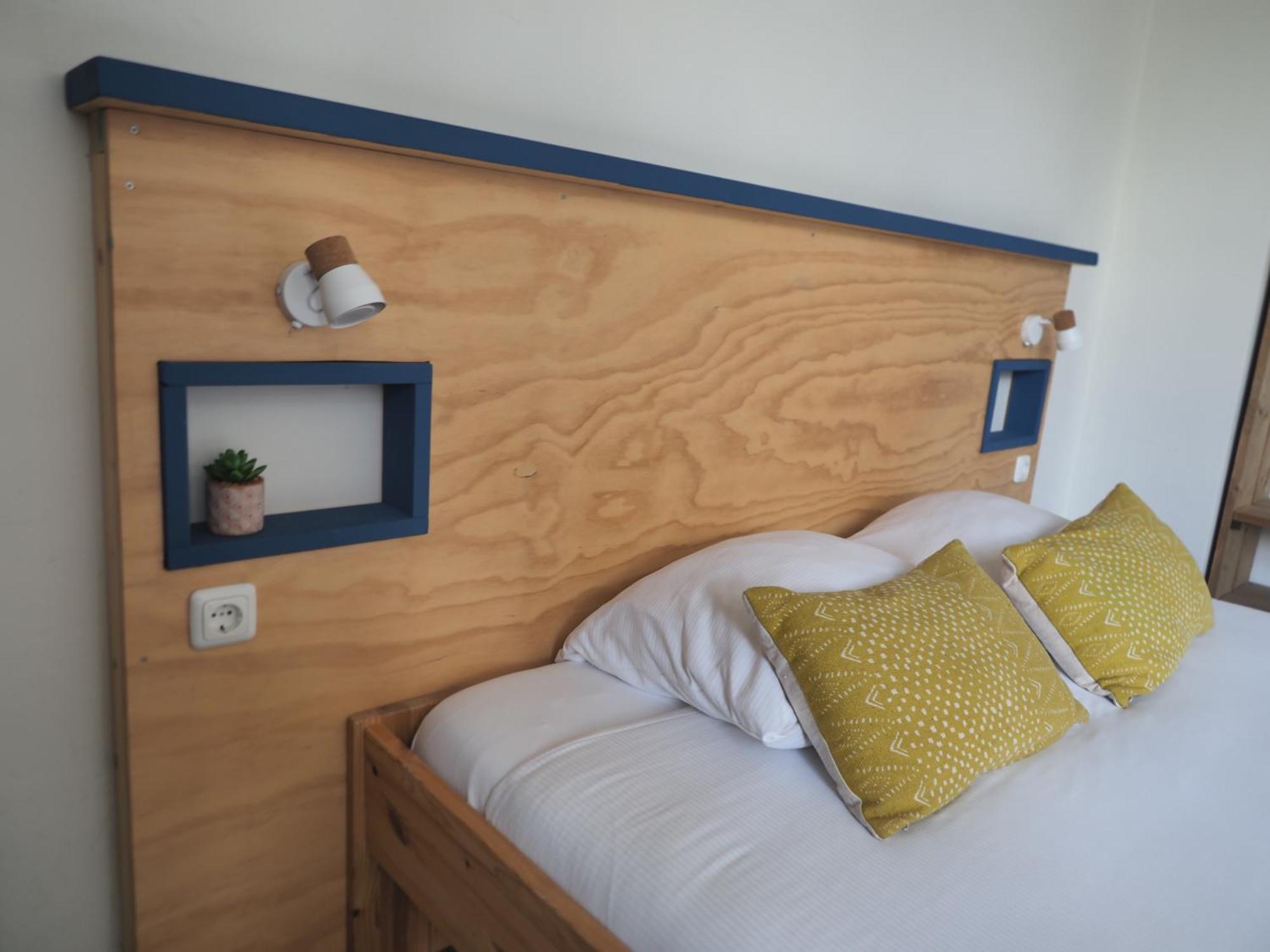 Hostel Roots 提耳堡 外观 照片