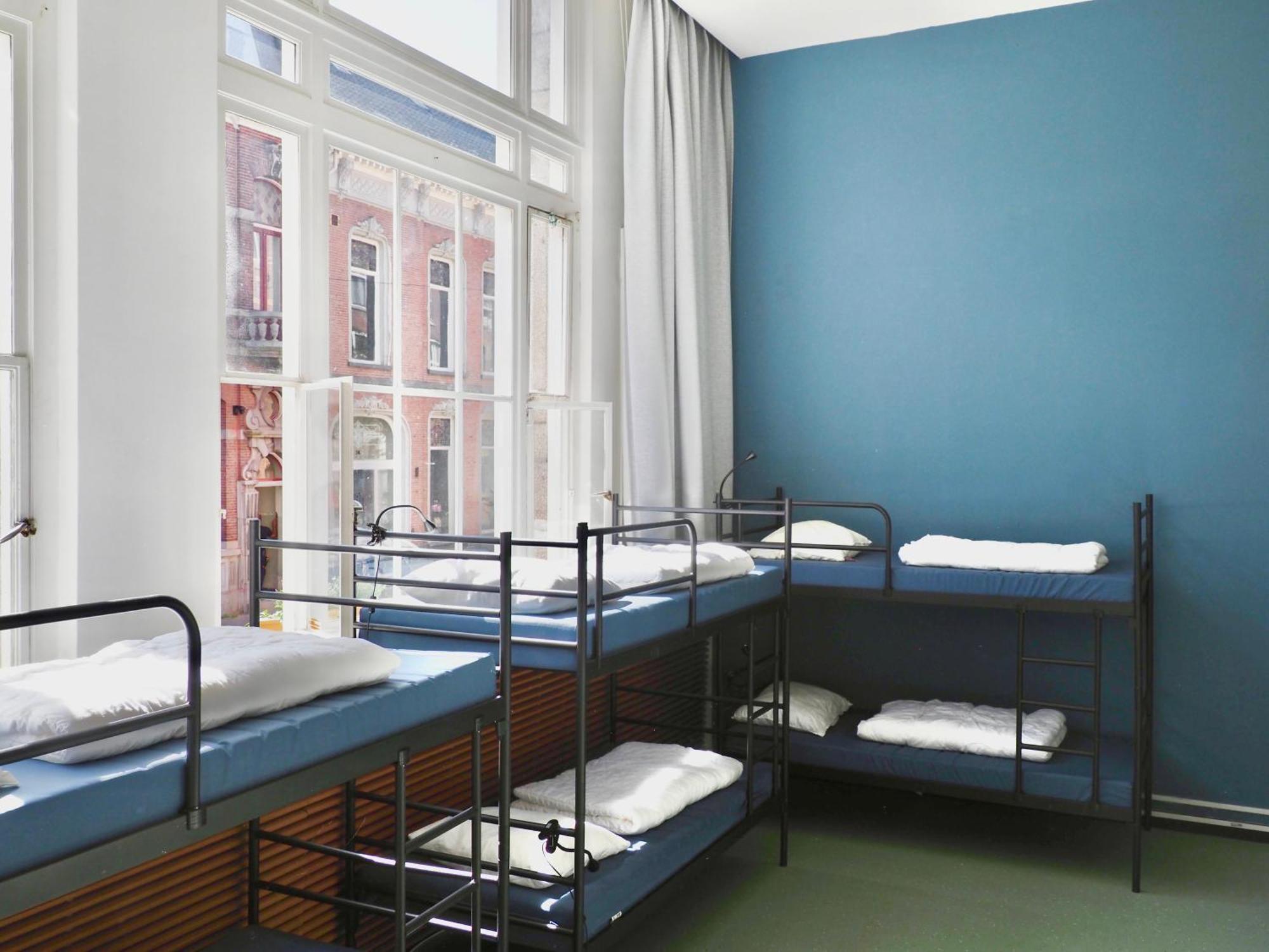 Hostel Roots 提耳堡 外观 照片