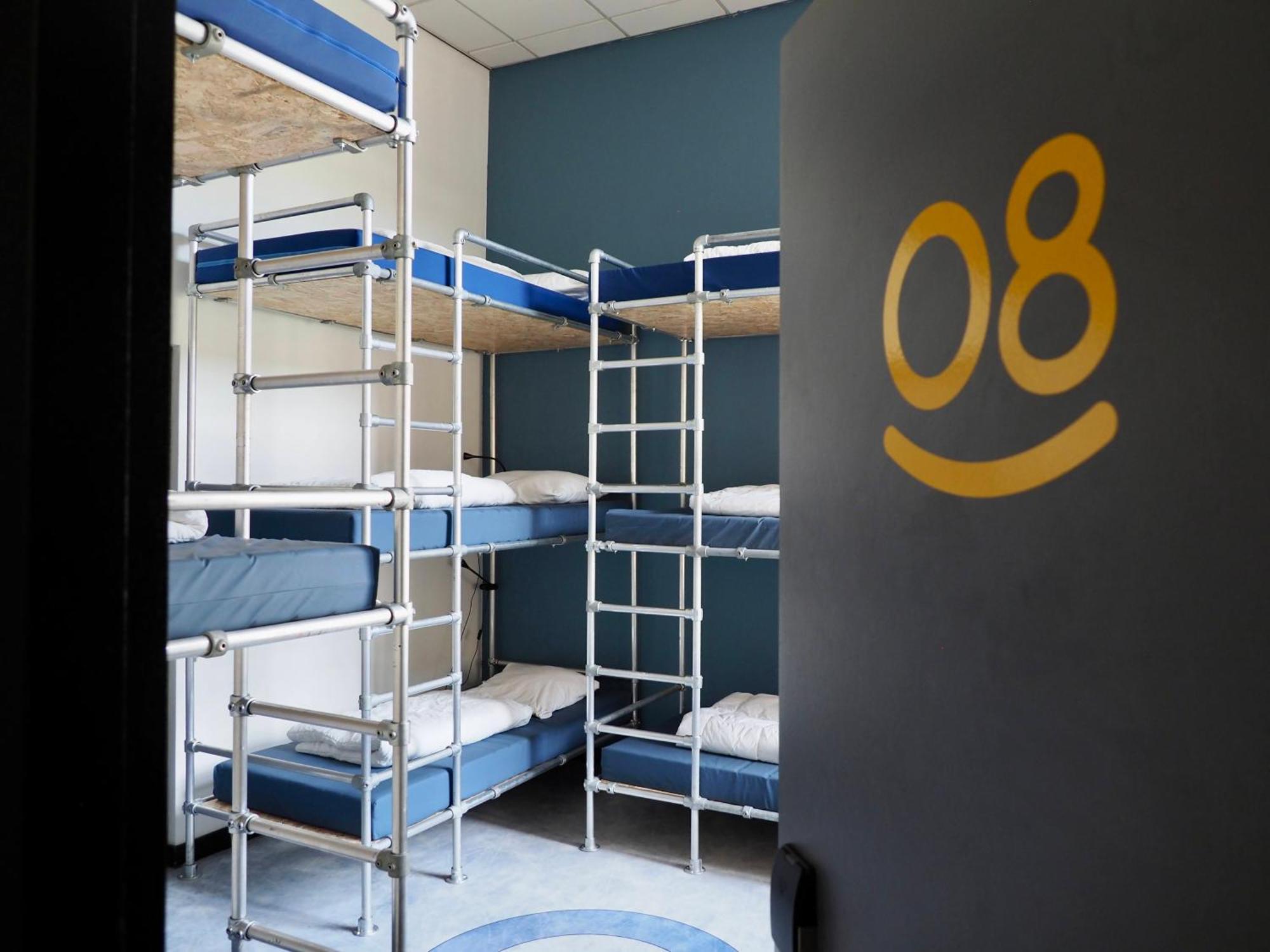 Hostel Roots 提耳堡 外观 照片