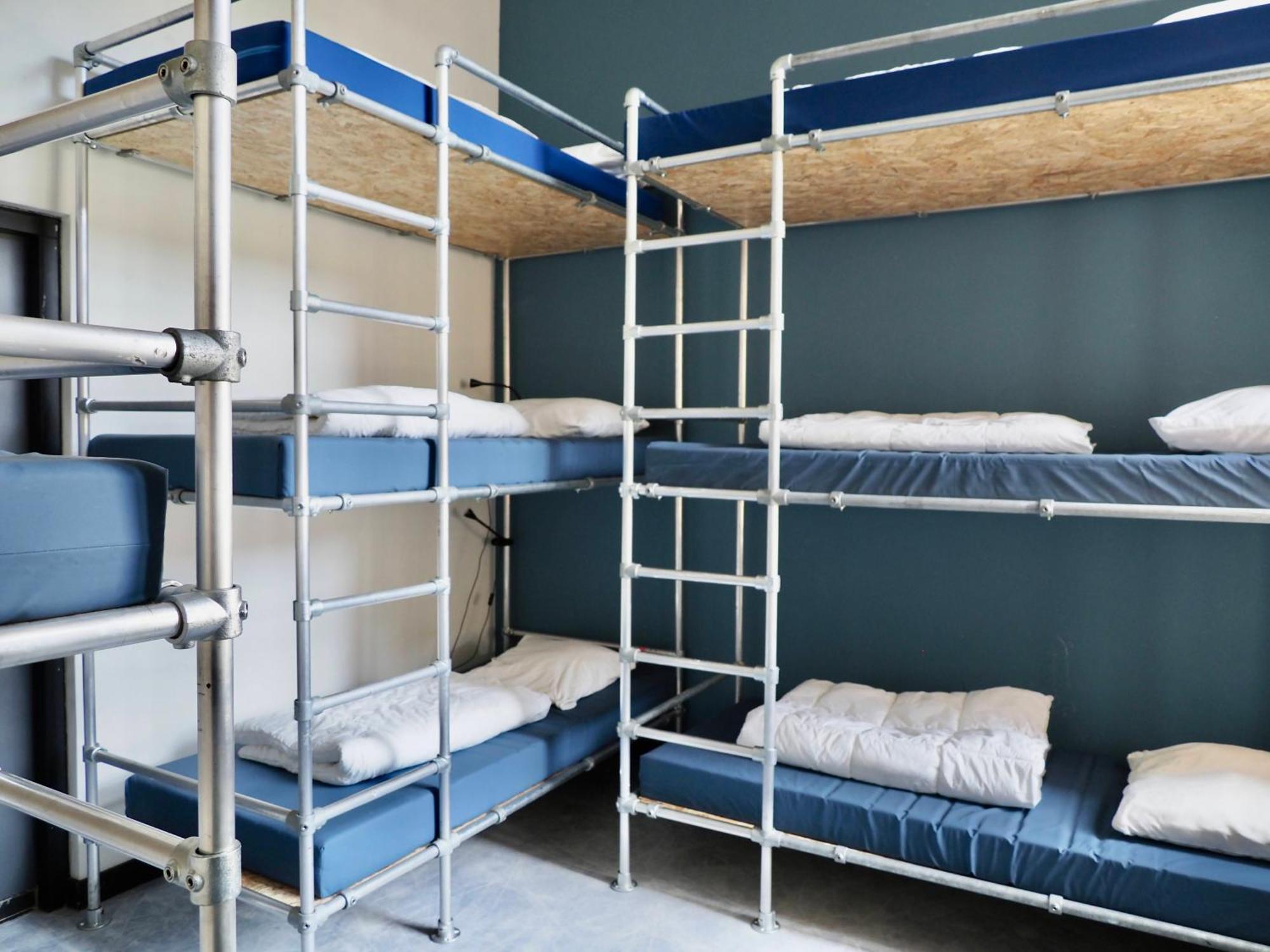 Hostel Roots 提耳堡 外观 照片